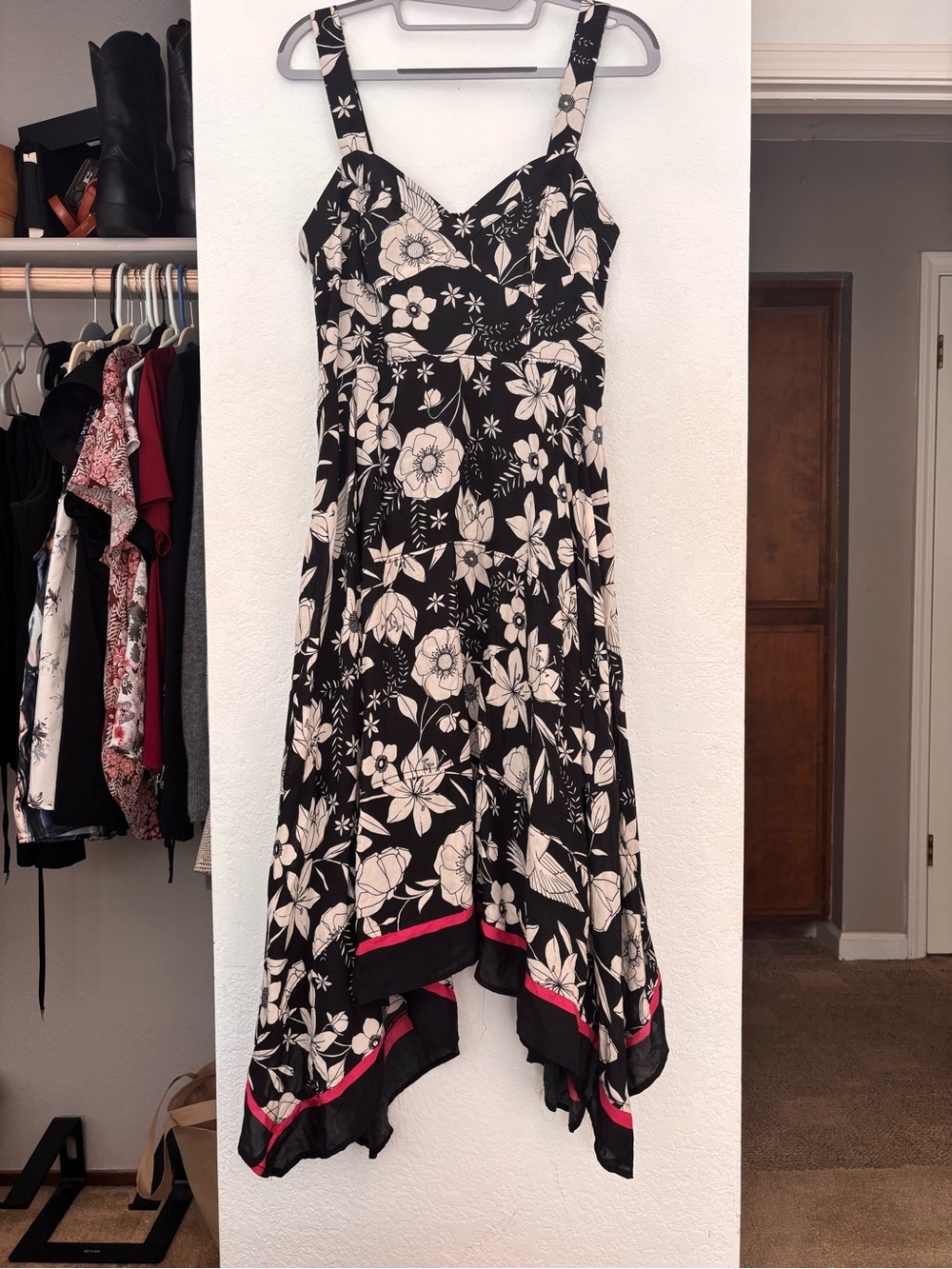 Anthropologie 🌼 Floral Handkerchief Hem Dress in Black and Cream